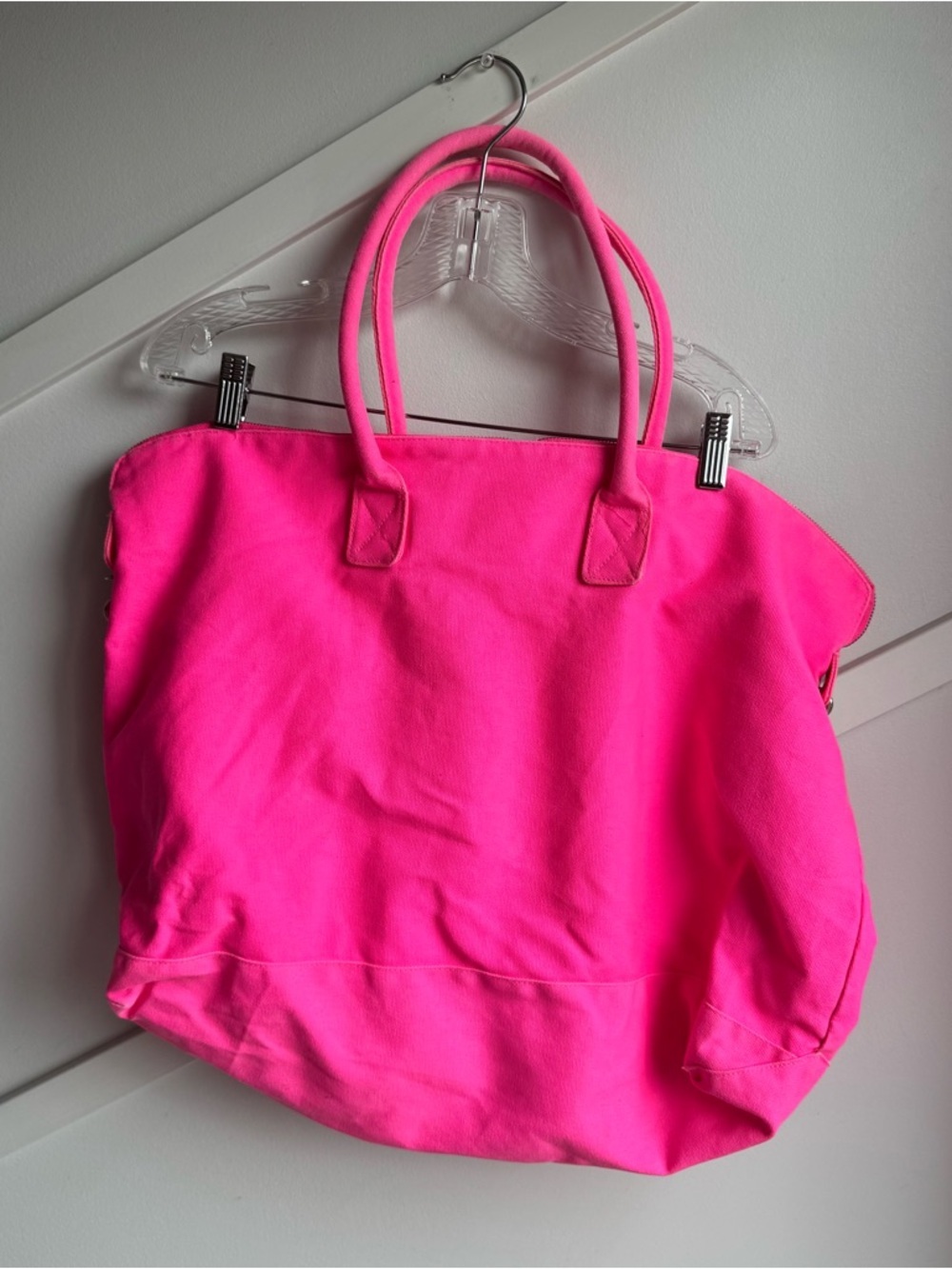 Victoria's Secret Canvas Weekender Tote Bag Duffel Bag Hot Pink - Picture 3 of 5